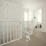 Western Court By N And N Stays, 4 Bedroom House In With Private Parking, Great Location For Contractors, Corporate And Families Visiting The Area, Long Term Welcomed Бристоль